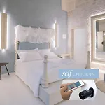Vico Bianco Raro Smart Collection Alojamento de Acomodação e Pequeno-almoço Ostuni