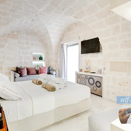 Vico Bianco Raro Smart Collection فندق مبيت وإفطار أوستوني
